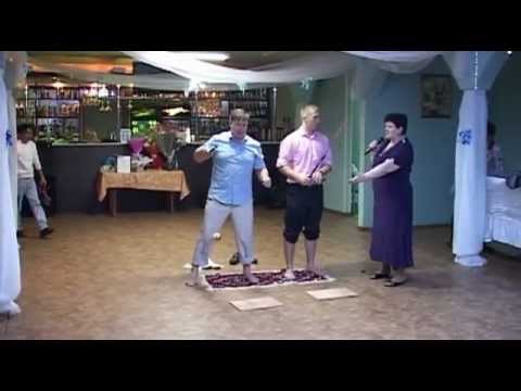 Видео: Смешной конкурс на свадьбе.