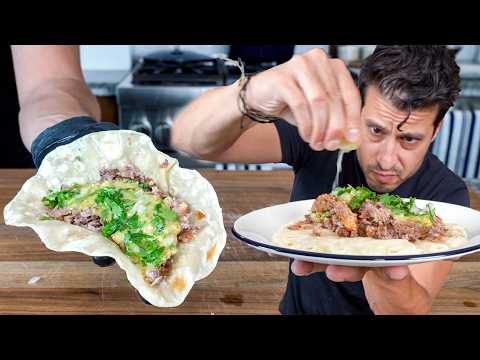 Видео: Настоящие CARNITAS Michoacan: лучшие тако на Земле