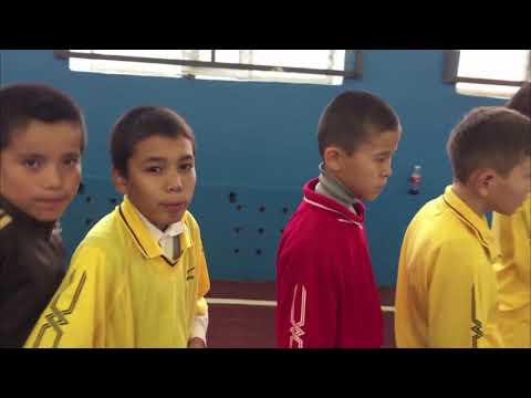 Видео: Жеңіл атлетика бөлімі Жүгіру секіру лақтыру элементтері бар эстафета