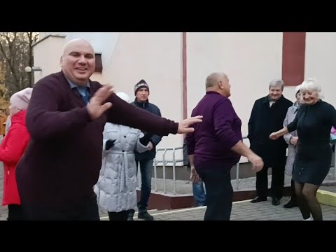 Видео: 10.11.24г.........ТЕЩА ДАЙ НА МАШИНУ...   Звучит на танцплощадке в Гомельском парке