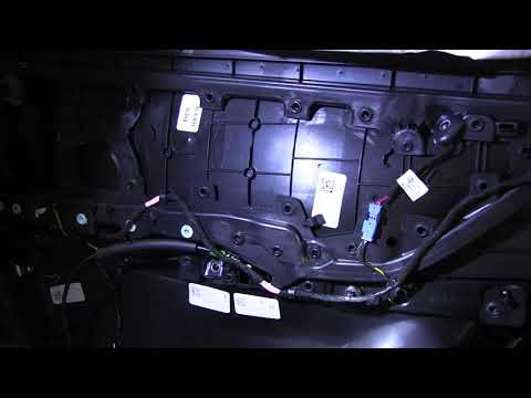 Видео: Разборка правой передней двери Tesla Model 3. Детали и запчасти для электрокаров Тесла.