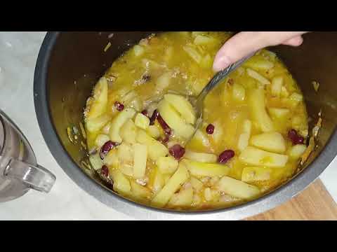 Видео: Яблочные оладьи