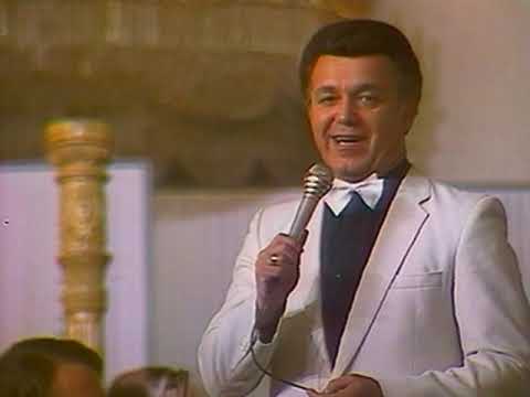 Видео: «У ЕСЕНИНА ДЕНЬ РОЖДЕНИЯ». Исполняет Иосиф Кобзон (муз. Е.Мартынова, сл. А.Дементьева). ЦТ, 1984 г.