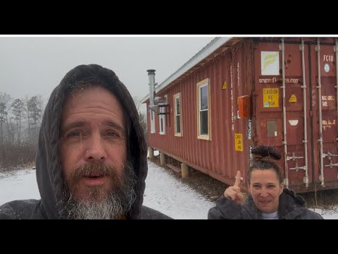 Видео: Итоги первого года строительства дома из грузового контейнера