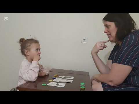 Видео: Занятие по развитию слухового восприятия у неслышащего ребенка