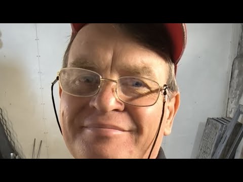 Видео: Сварщик по жизни в мастерской грунтую ступени в прямом эфире!