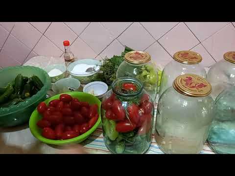 Видео: Маринованные огурцы и помидоры🍅🥒.Ассорти,консервирую на зиму👍👍