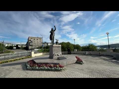 Видео: Мурманск - город 1000 лестниц | Суровый северный трип | День 2