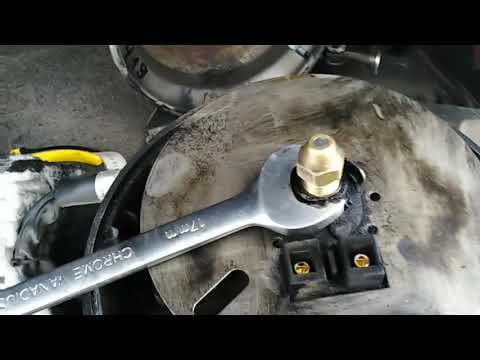 Видео: Очистка форсунки жидкостного подогревателя Eberspacher, запускался но тух.