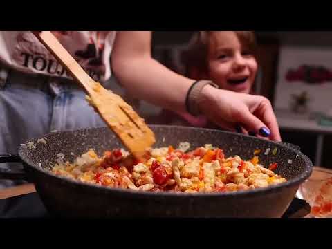 Видео: КУРИЦА В ГОРШОЧКАХ. РЕЦЕПТЫ В ДУХОВКЕ.