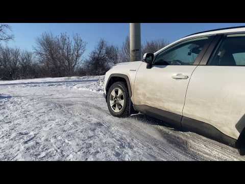 Видео: Тест RAV4 2019 2WD зимой по снегу