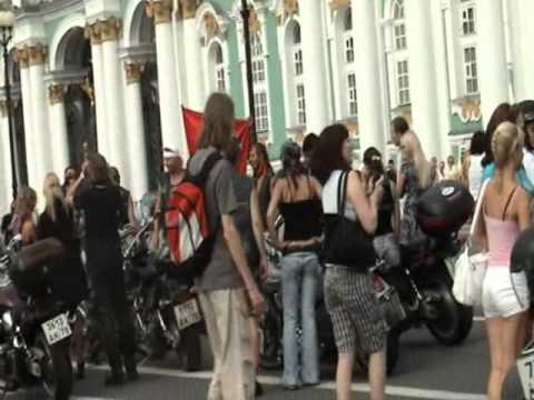 Видео: Парад байкеров Петербург 07.08.2010 (Часть 2)