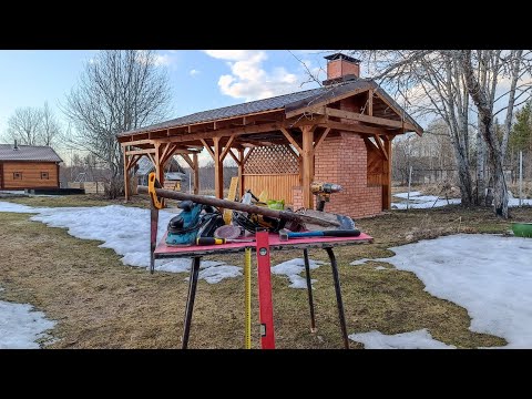 Видео: Минимальный набор инструмента и из какого материала лучше делать себе беседку