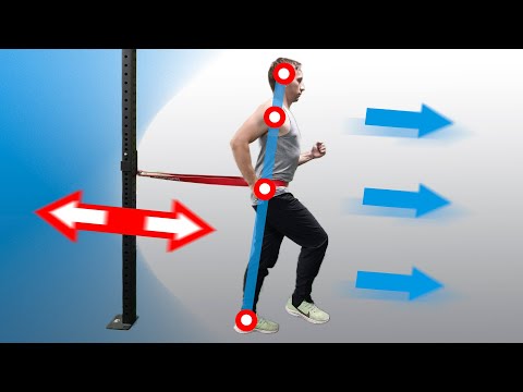 Видео: Бег за счет центра тяжести - Улучшаем технику бега - Упражнение с резиной