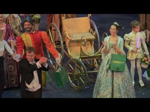 Видео: 20251109 141214 Золушка