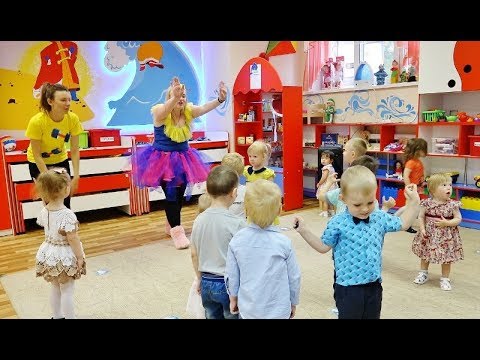 Видео: 1 сентября 2018 день знаний в детском саду