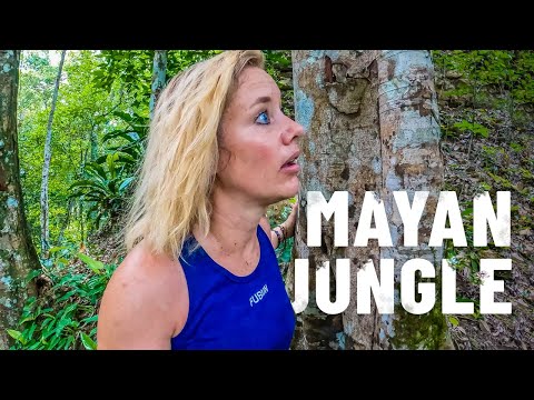 Видео: Давно затерянные храмы майя в Накуме - Мотоспорт в глубине гватемальских джунглей. |S6-E72|