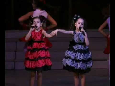 Видео: Катя Закаурцева и Катя Тарасевич - «Половинки»