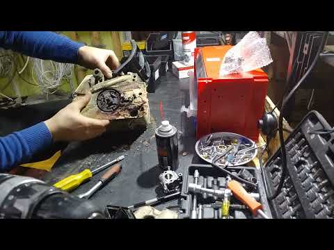 Видео: Как заменить сальники на бензопиле STIHL 180,разборка Штиль!