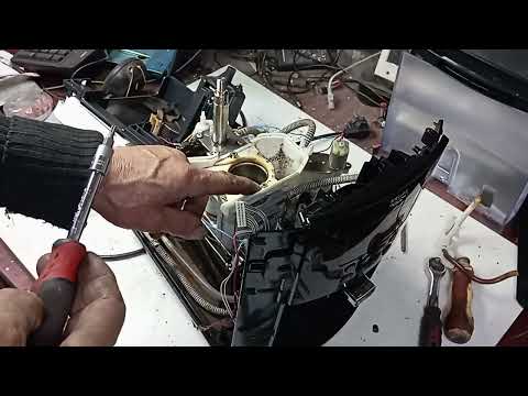 Видео: Ремонт Кофе машины KRUPS QUATRO Течёт вода на стол
