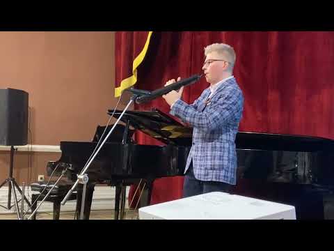 Видео: Александр Лисихин - Любовь настала (Р. Паулс)