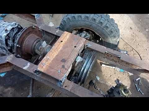 Видео: Самодельный минитрактор классика. Двигатель, задний кардан.