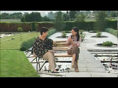 Видео: Русский парк водных садов