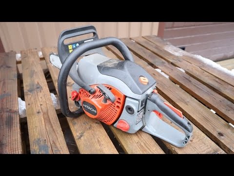 Видео: Disassembly of Hitachi CS 33 chainsaw for spare parts Бензопила Хитачи ЦС 33 на запчасти