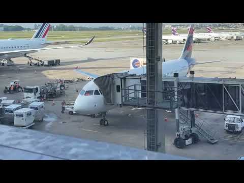 Видео: Перелет Сан-Паулу (GRU) - Асунсьон (ASU), Парагвай 23.01.2023, местный колорит, дорога в центр