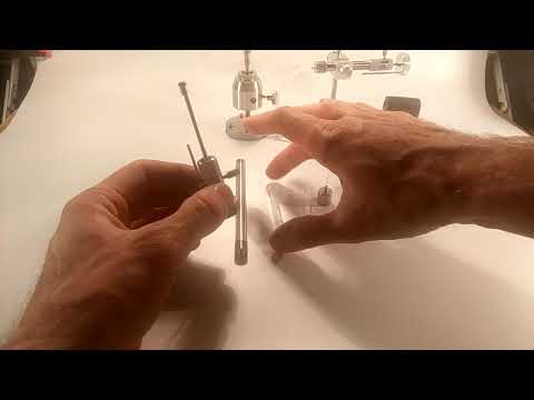 Видео: Шприц для инструментального осеменения пчелиных маток. С дозатором и картриджем.