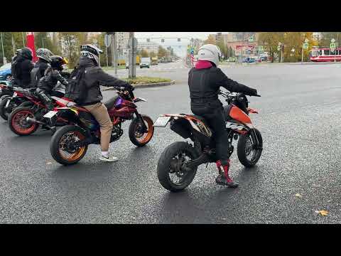 Видео: На заднем колесе!  Эндуро хроники на дорогах общего пользования.