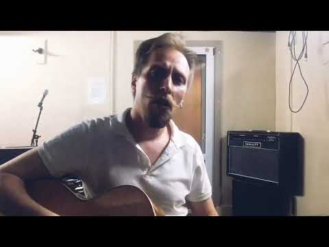 Видео: Может ли  одна  гитара звучать как три гитары одновременно?