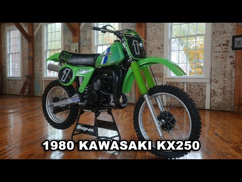 Видео: КЛАССИЧЕСКИЙ KAWASAKI KX250 1980 ГОДА В ШОУ-РУМЕ, НОВОЕ СОСТОЯНИЕ