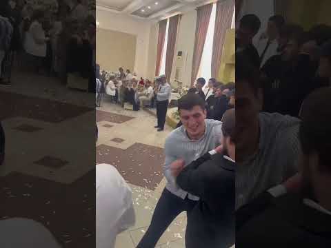 Видео: Город Хасавюрт  :  Кумыки зажигают на свадьбе 