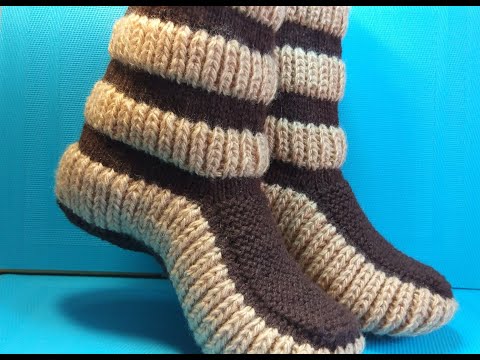 Видео: Пышные сапожки спицами/ Домашние тапочки #694