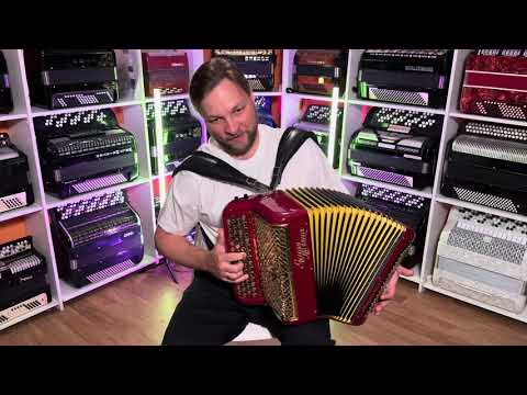 Видео: Итальянский баян с русской душой от Салона Баянист и Владимира Бутусова
