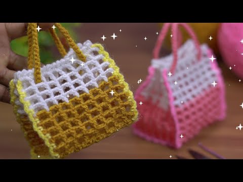 Видео: Beautifulll🥰Crochet very easy mini handbag/Очень простая мини-сумочка крючком/örgü mini çanta/