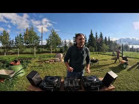 Видео: Сельский Радиокружок. Выпуск 25: Антоха. Funky House Mix.