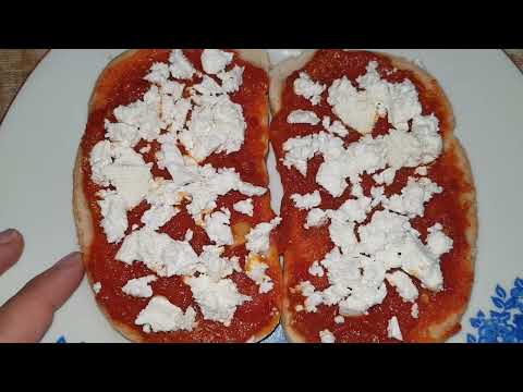 Видео: 🐐🧉🧅ДАВАМ НА ЖИВОТНИТЕ/БОБ В ГЪРНЕ/ САЛАТА ОТ ПЕЧЕН ЛУК И ОЩЕ 🐐🧉🧅