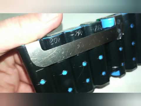 Видео: REDMOND RV-UR360, 350W. ремонт аккумулятора, 2,5Ah