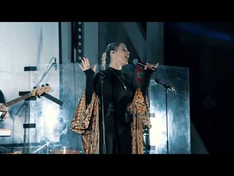 Видео: MIRAVI - Белый флаг (Live)