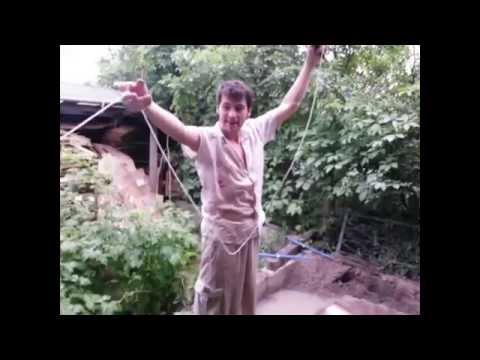 Видео: Дима. Первая скважина. Без купюр. Отчаяние + брызги + успех. Не повторяйте это дома без наставника!