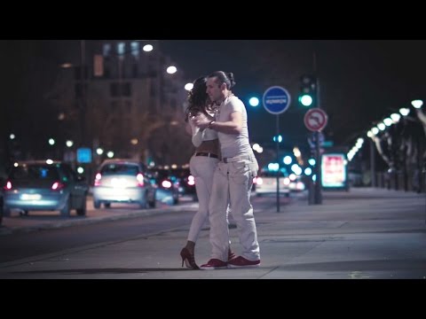 Видео: Диана Арбенина и Ночные Снайперы - "Разбуди меня"