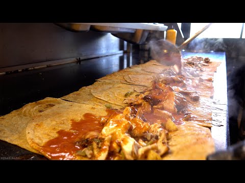 Видео: Донер-кебаб в стиле хатай с лавашом и особым соусом | Турецкая уличная еда