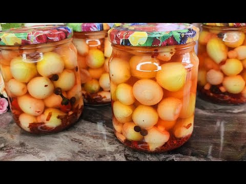 Видео: Боже как вкусно. Я научилась этому методу у 60-летнего мастера! Невероятно просто! Лук маринованный.
