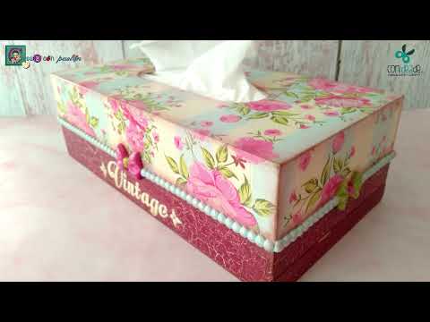 Видео: КОРОБКА ДЛЯ НОСОВЫХ ПЛАТКОВ В СТИЛЕ ШЕББИ ШИК С ПОМОЩЬЮ ДЕКУПАЖА, КРАКЕЛЮРА, ТРАФАРЕТА И ПАСТЫ