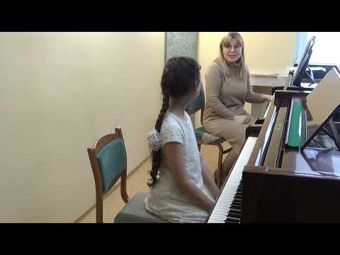 Видео: «Работа над полифонией на примере  пьес из сборника И.С. Баха «Маленькие прелюдии»