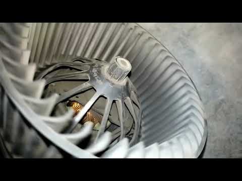 Видео: Ford Focus 2 скрипит печка пытаемся устранить навсегда