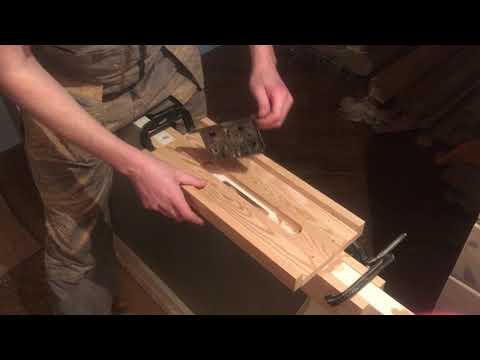 Видео: Как врезать замок в межкомнатную дверь