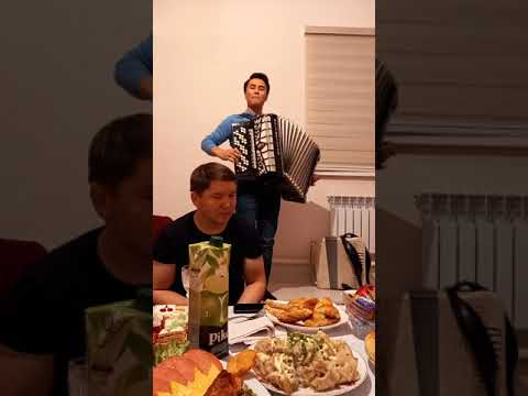 Видео: Жақсы адамдарым! Жарасхан Төлебай. Автордың орындауын көріңіздер! Қарақат Әбілдина - Жақсы адамдарым